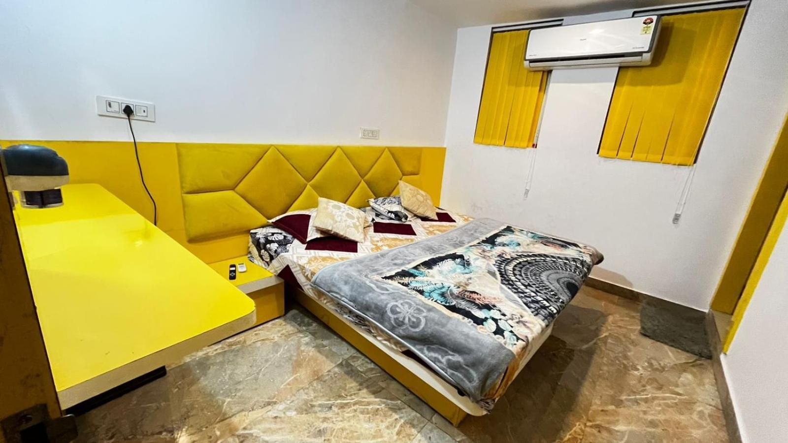 Sunset Backpackers Hostel Орча Екстериор снимка
