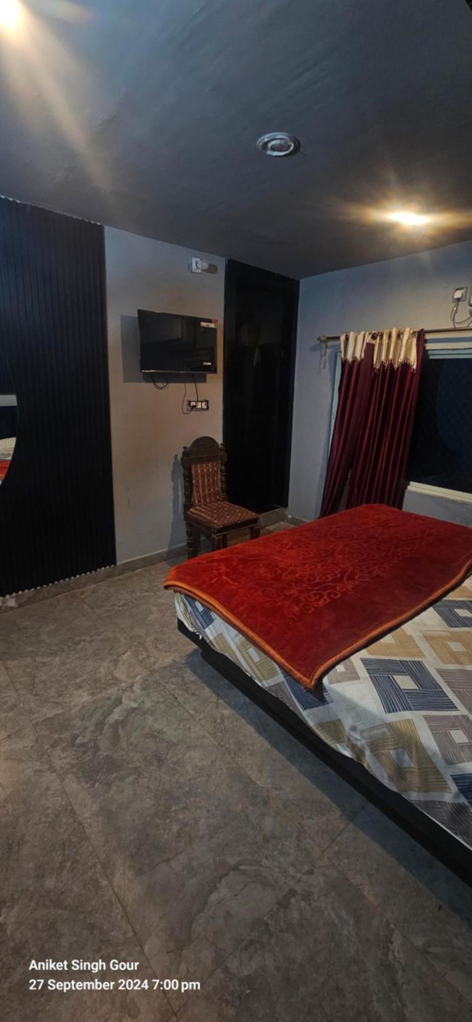 Sunset Backpackers Hostel Орча Екстериор снимка
