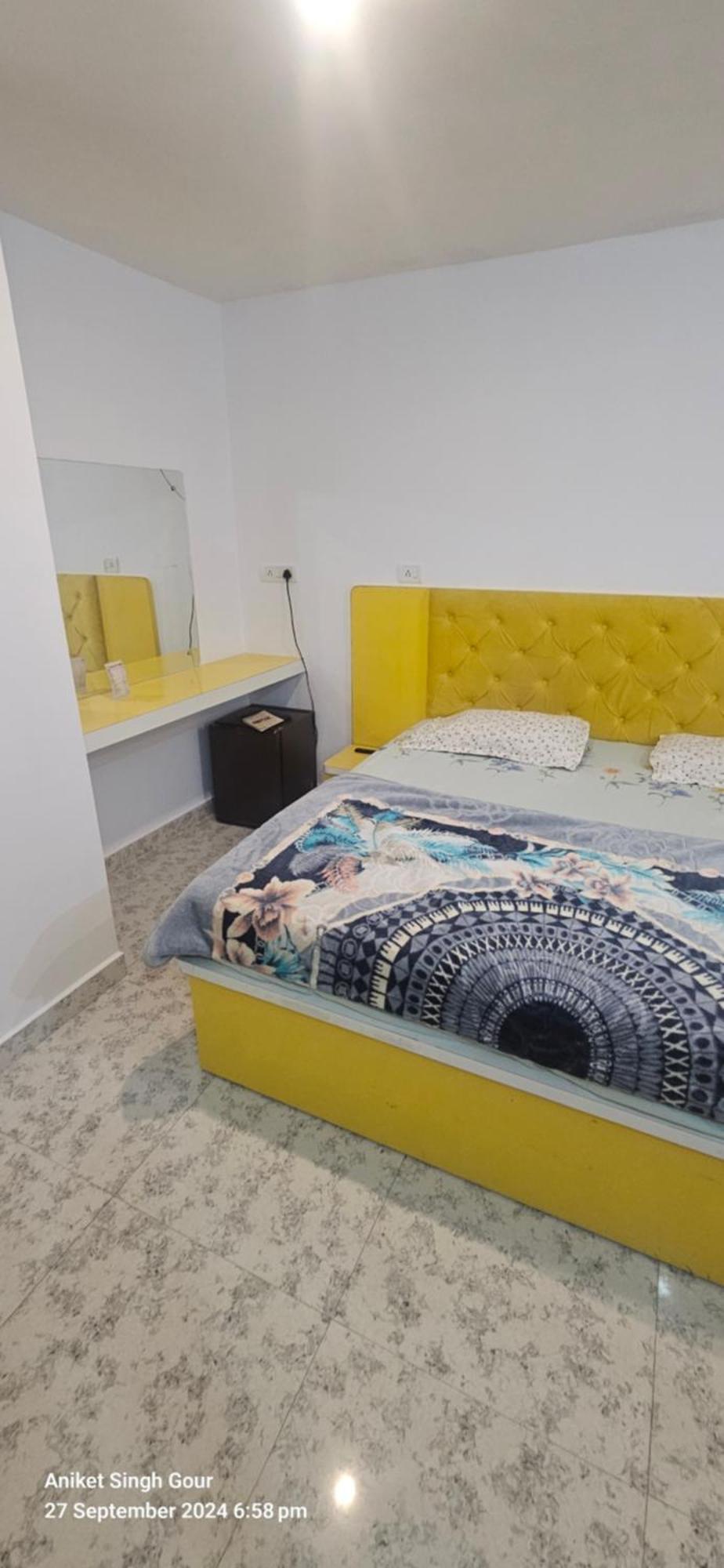 Sunset Backpackers Hostel Орча Екстериор снимка