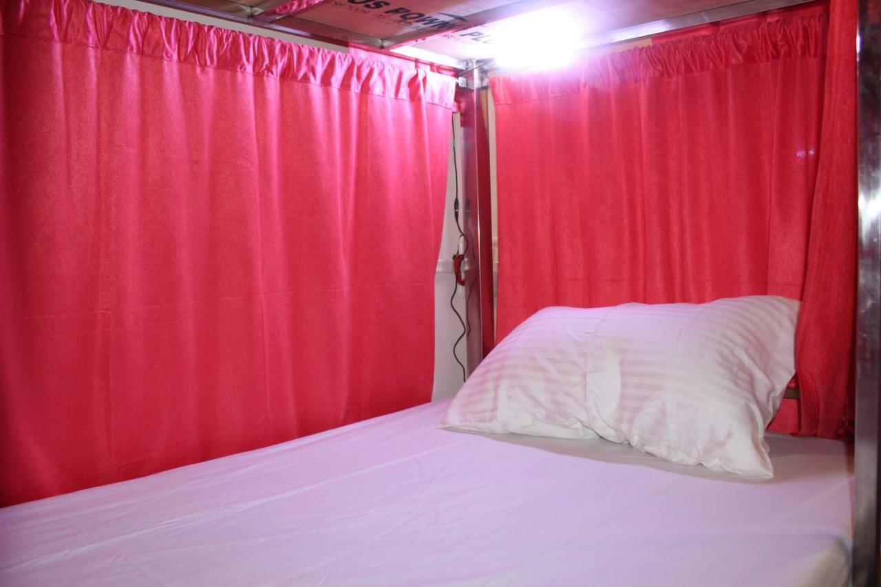 Sunset Backpackers Hostel Орча Екстериор снимка
